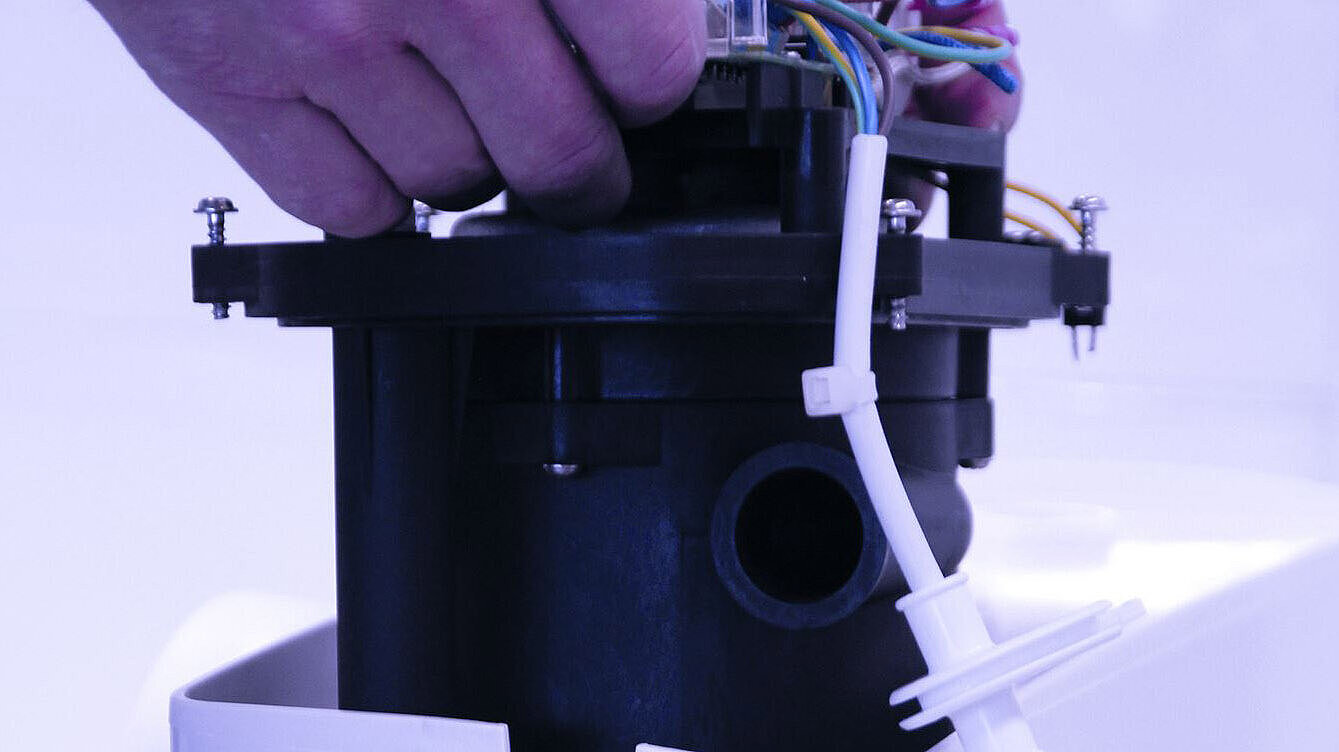 Pump maintenance for Minilift F  Pump maintenance for Minilift F